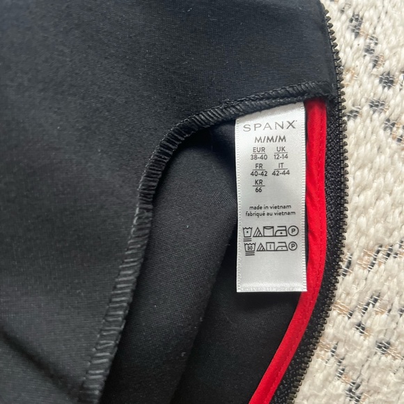 SPANX Black Sleeveless Mini A-Line Dress - Picture 4 of 6